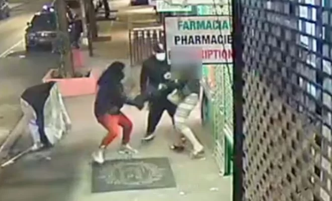 Woman mugged at knifepoint for $6K worth of electronics in NYC